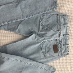 Wrangler Women's Light Blue loose fitting Boot Cut Jeans